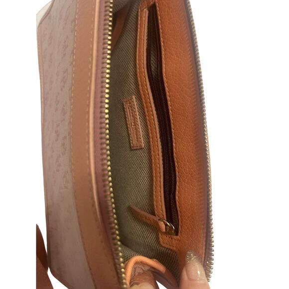 Vintage Salmon Colored Dooney & Bourke Cross Body Purse Bag - Picture 5 of 16
